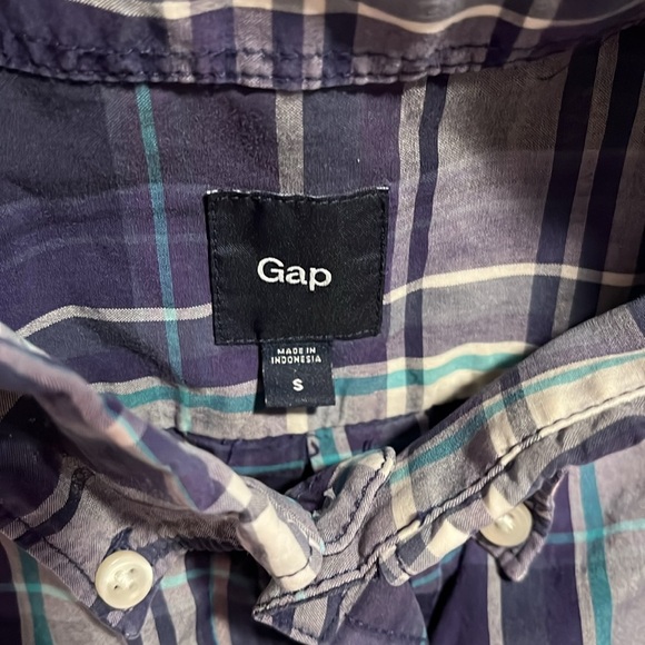 Gap 100% cotton purple plaid long-sleeved button down shirt - Picture 3 of 5